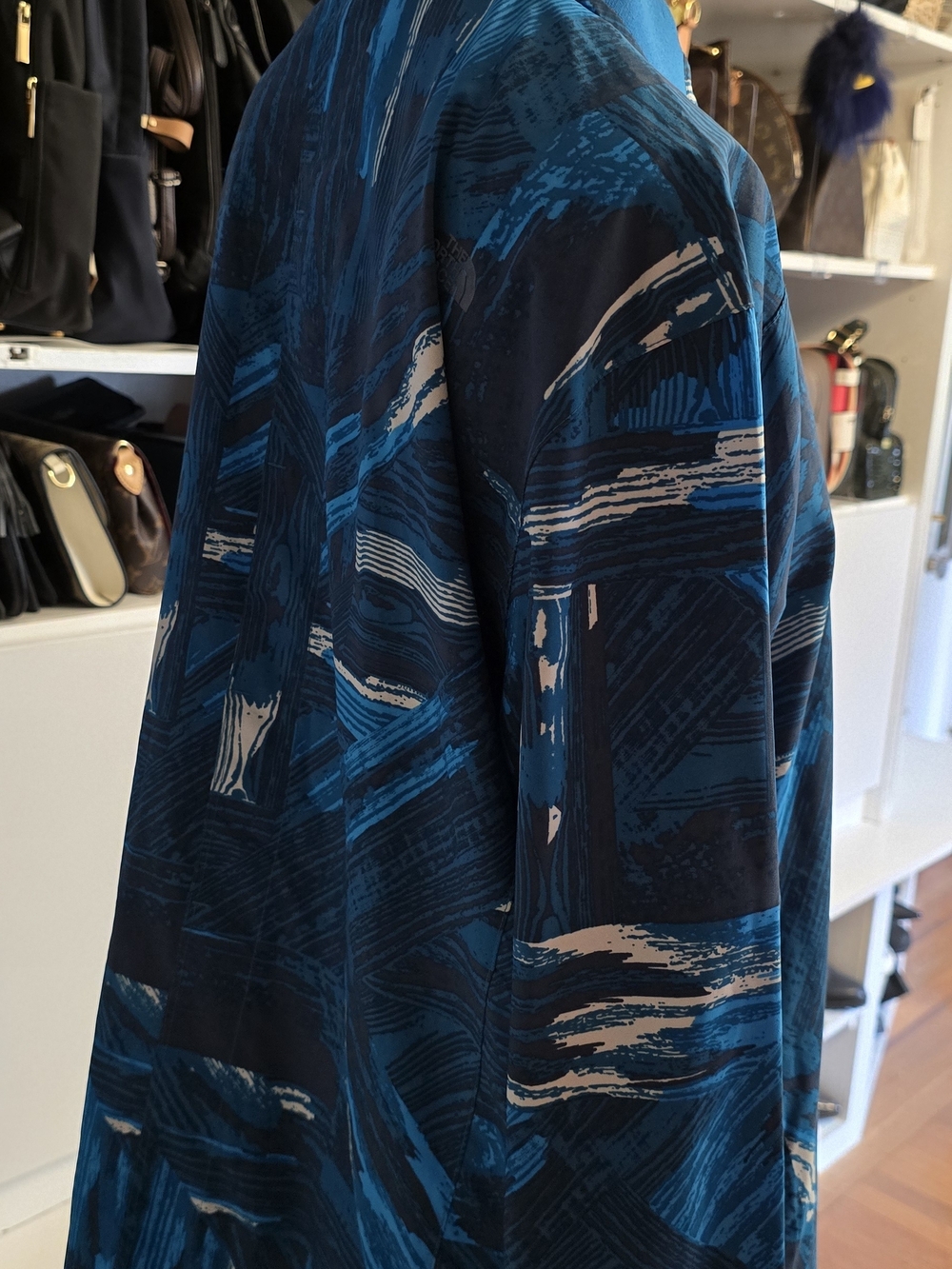 Men'sThe North Face Blue Patterned Light Jacket Sz XL - Picture 3 of 7